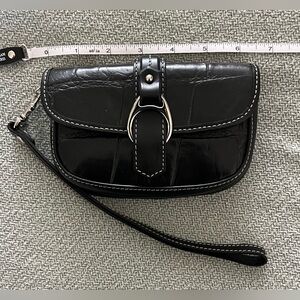 Dooney & Bourke Black Croc-Embossed Wristlet Clutch with Contrast Stitching